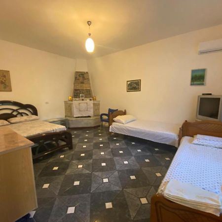 Eva Apartments Dhërmi Kültér fotó
