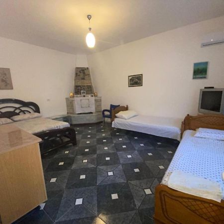 Eva Apartments Dhërmi Kültér fotó