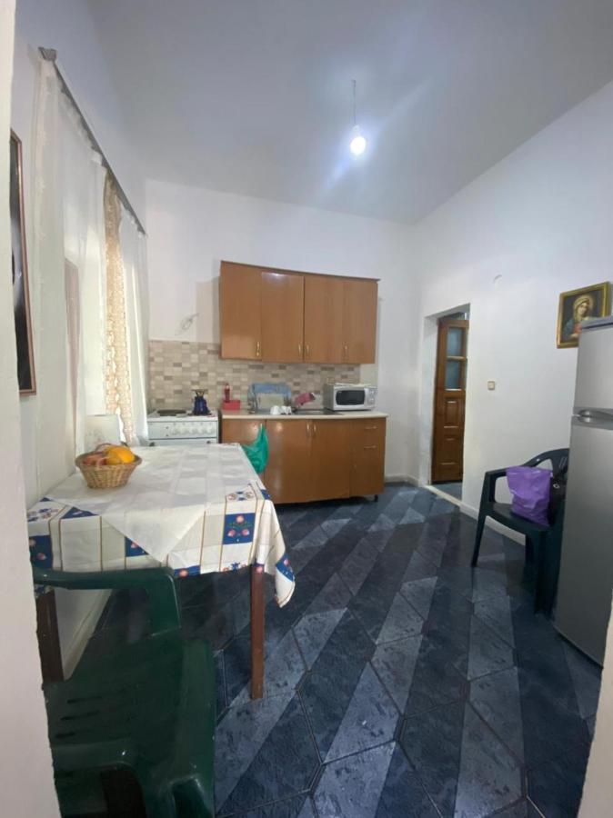 Eva Apartments Dhërmi Kültér fotó
