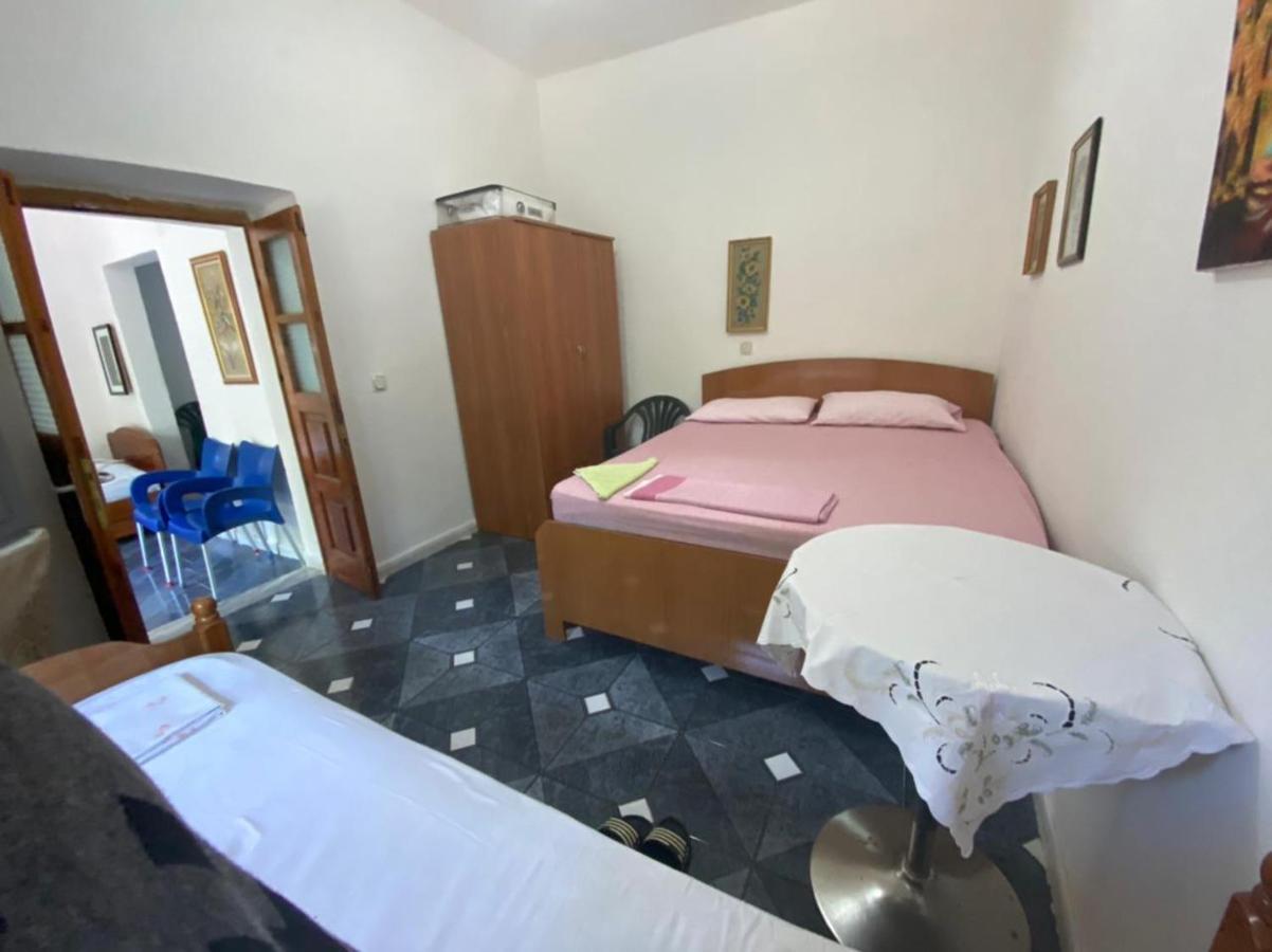 Eva Apartments Dhërmi Kültér fotó